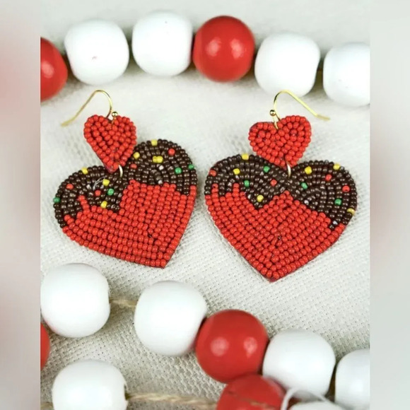 Valentine’s Day Red Heart Sundae Seed Bead Earrings NEW - Picture 1 of 3